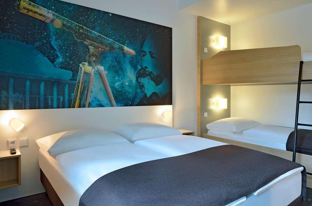 B&B Hotel Jena Quarto foto