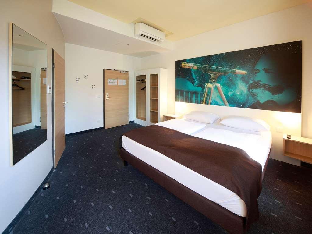 B&B Hotel Jena Quarto foto